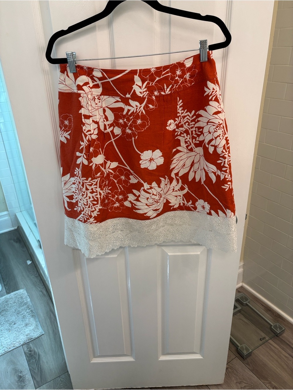 Ann Taylor Orange and White Floral Lace-Trim Mini Skirt